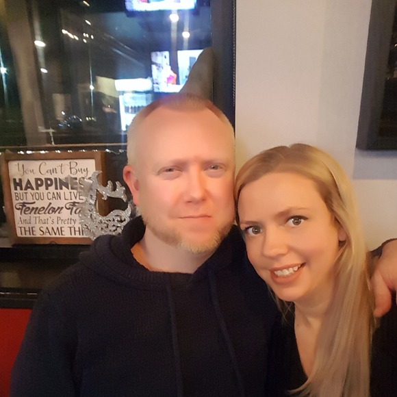 Meet your Posher, Dana - Picture 1 of 1